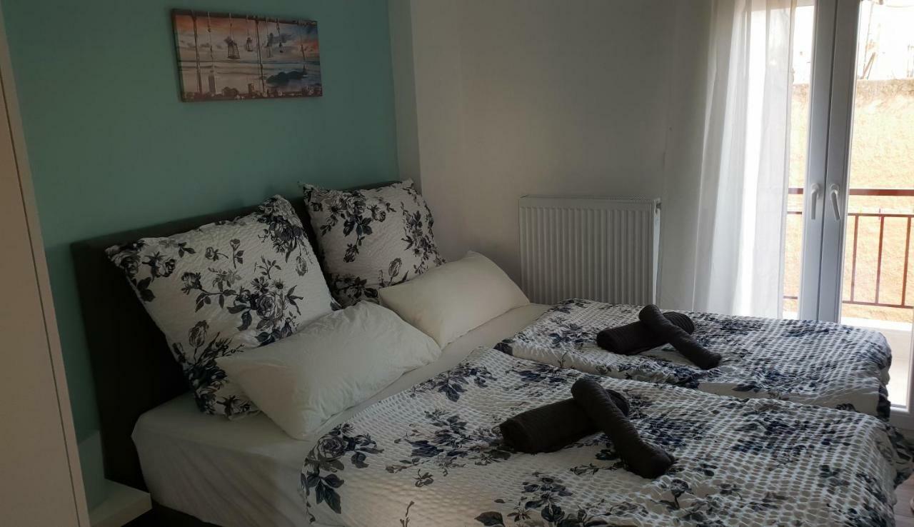 Seaview Deluxe Apartments Солун Екстериор снимка